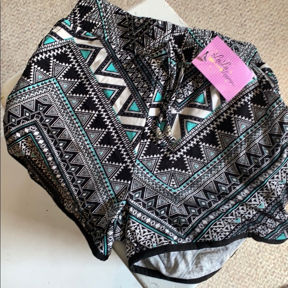 Shorts - butter soft elastic waist pockets